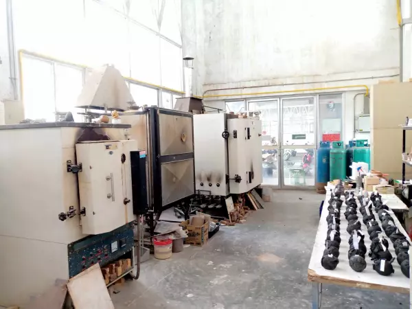 ภาพห้องปฏิบัติการเซรามิก (AR108-2)