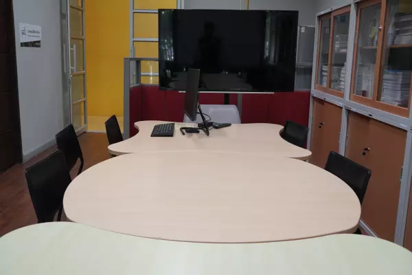 ภาพห้องประชุม (AR101-2)